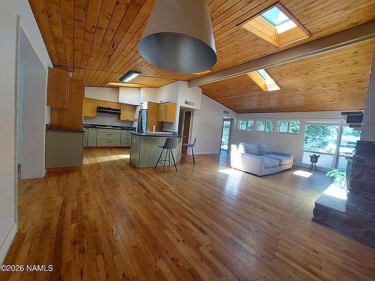 2304 N Talkington Dr photo 2