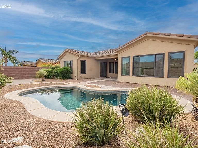 13122 N High Hawk Dr photo 1