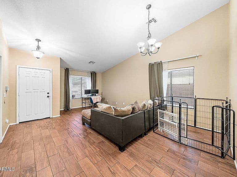 4729 W Caldwell Street photo 4