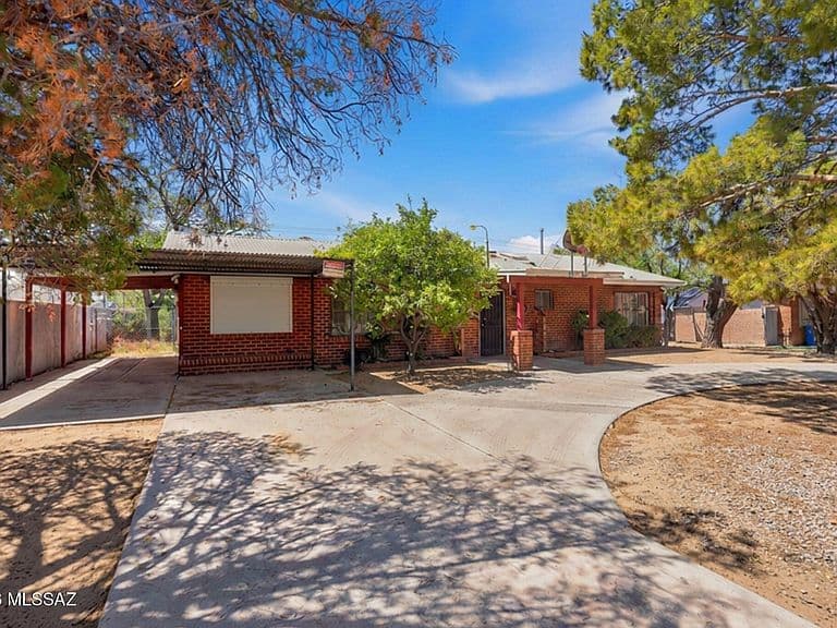1257 W Navajo St photo 1