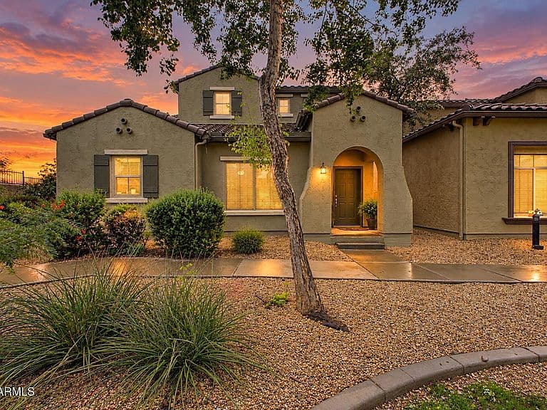 3630 W THALIA Court photo 2