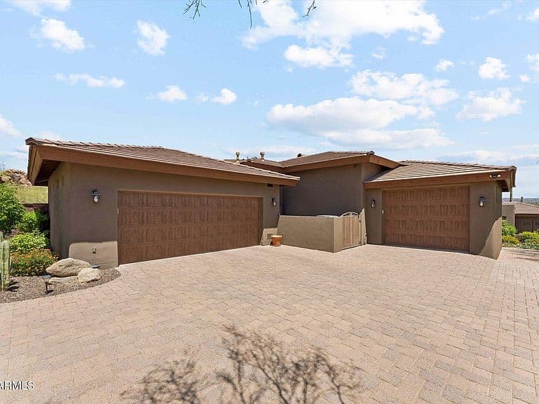 36021 N MEANDER Way photo 5