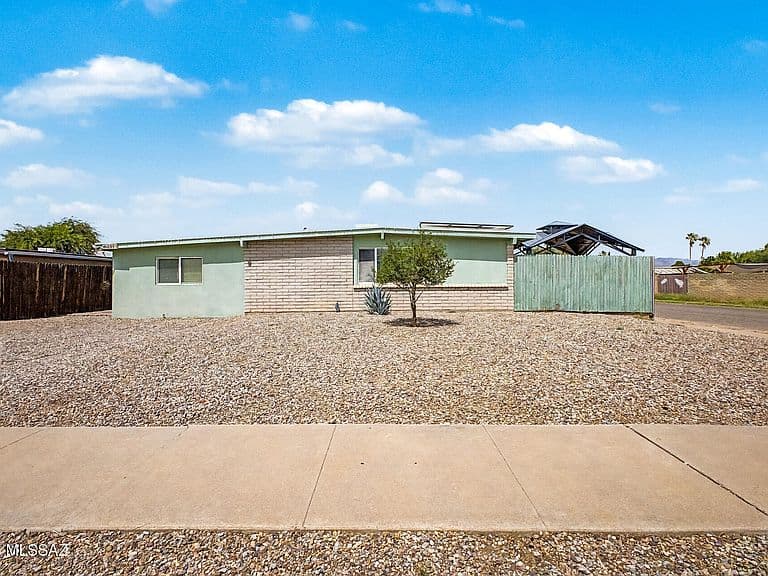 6991 E Brooks Dr photo 1