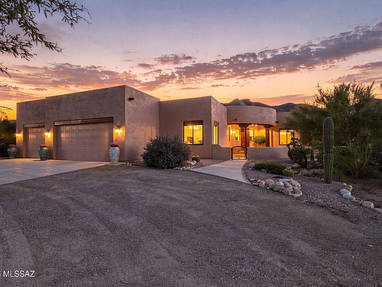 4932 N Placita Antilope photo 1