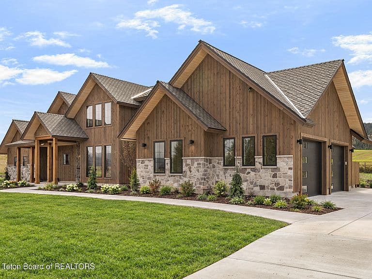 3351 Coneflower Cir photo 2