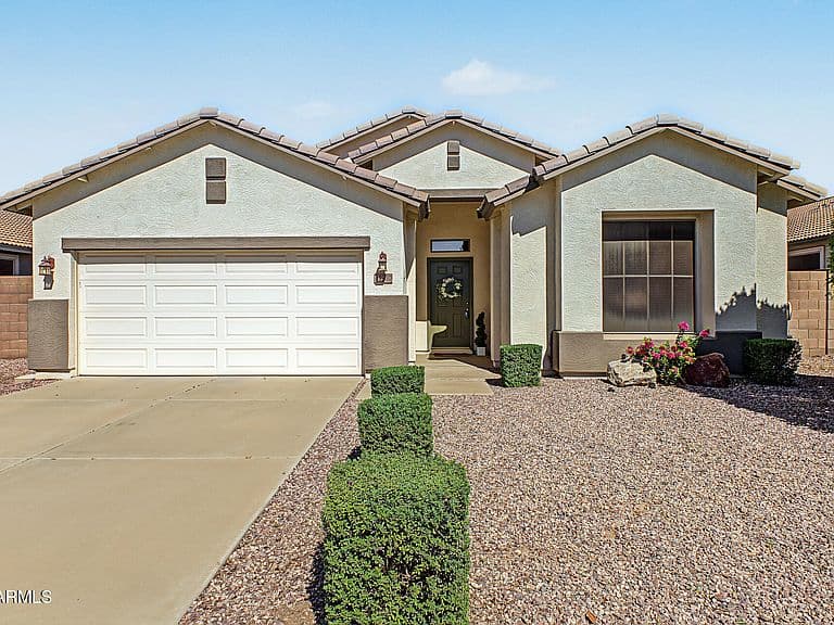 15910 W HEARN Road photo 1