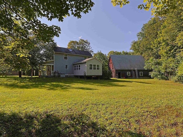 86 Brownsville Road photo 1