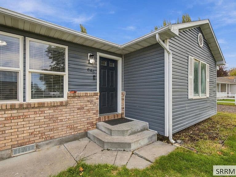 646 N 3508 E photo 3