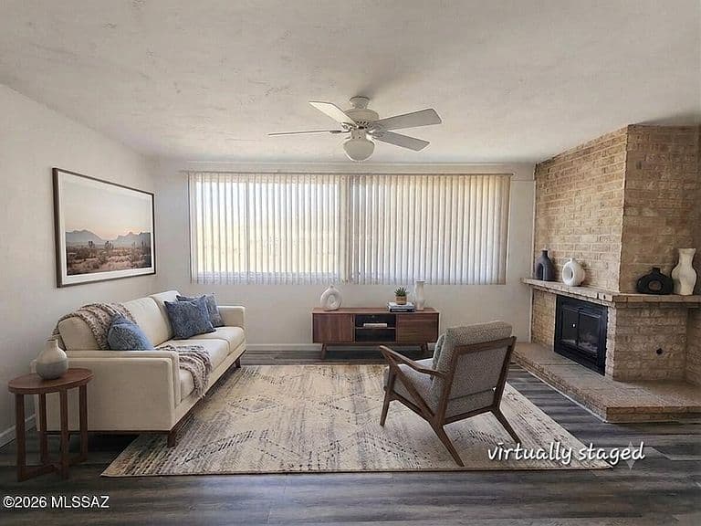 8556 E Kenyon Dr photo 3
