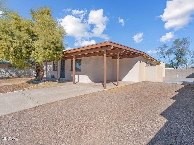 7739 E Pecan St photo 3