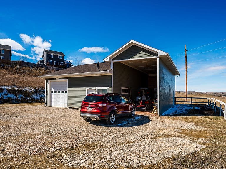 1761 Willow Trl photo 4