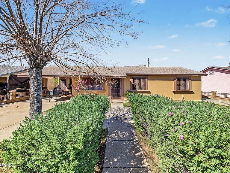 3602 N 64TH Drive photo 1