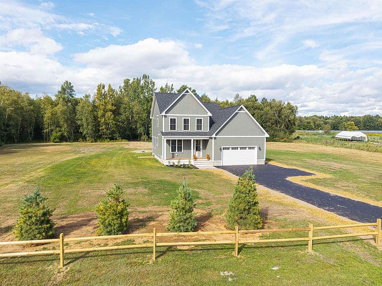 427 Mountain View Road photo 1