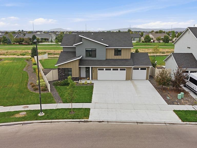 5834 W Aegean Dr photo 4