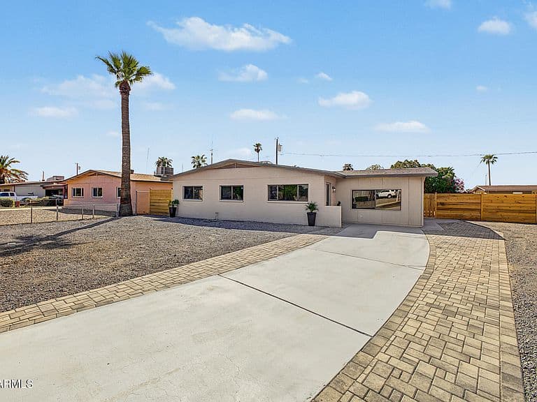 3230 W CORTEZ Avenue photo 4
