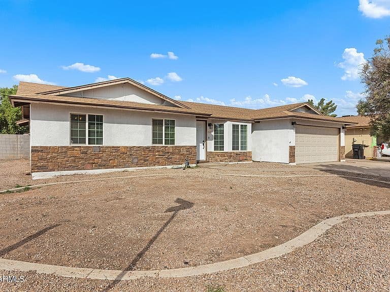 2646 E IMPALA Avenue photo 1