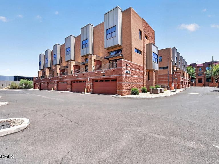 305 S WILSON Street #108 photo 1