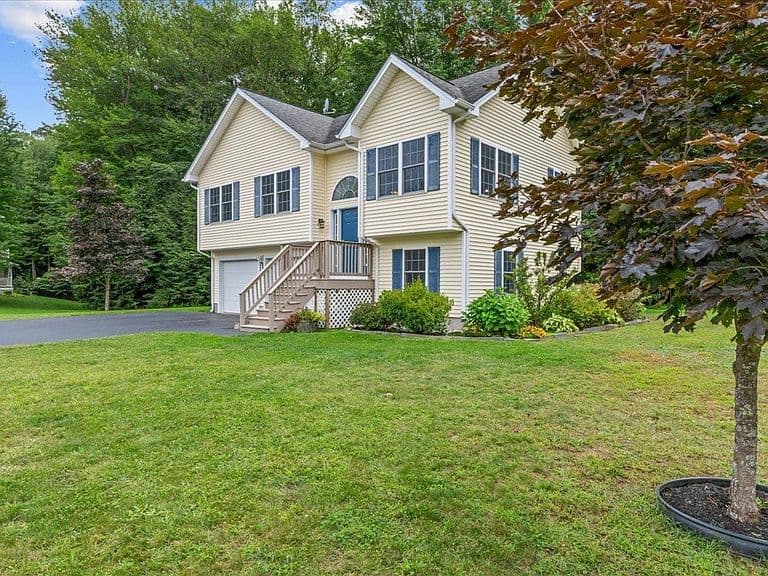 59 Blakewood Drive photo 2
