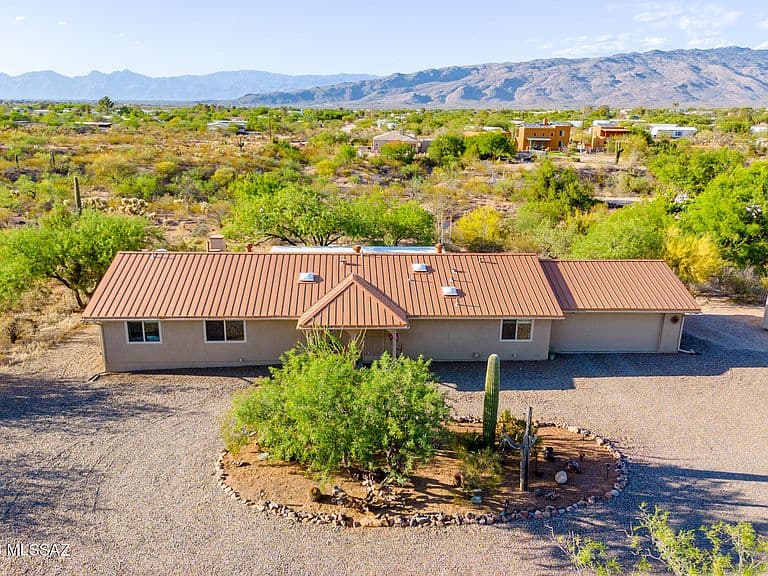 13599 E Rincon Ranch Rd photo 1