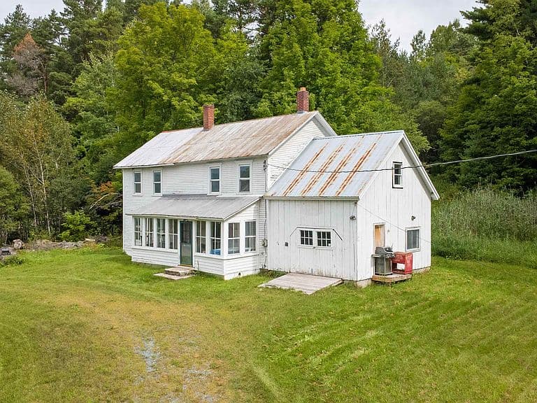 4018 Severance Hill Road photo 2