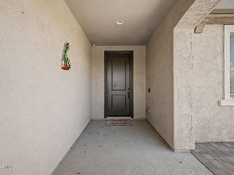 21628 N 268TH Drive photo 4