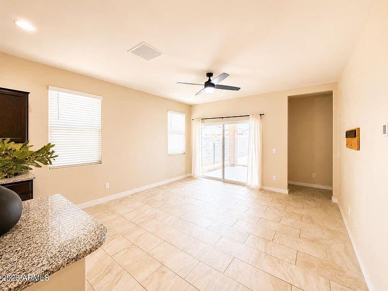 7836 W RIVERSIDE Avenue photo 5