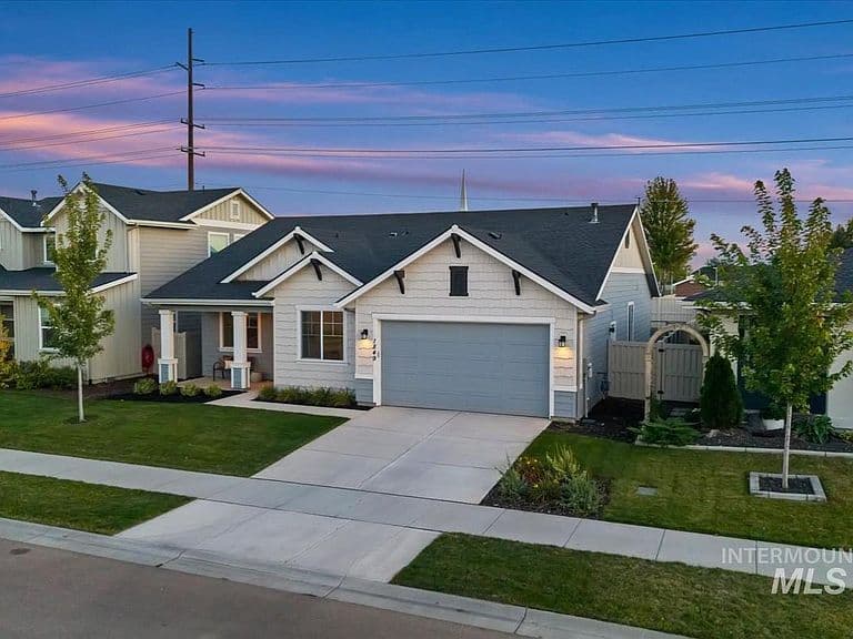 1849 W Concha St photo 1