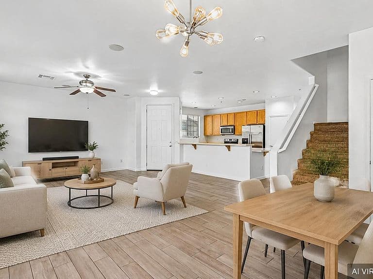 1255 S RIALTO -- #165 photo 3