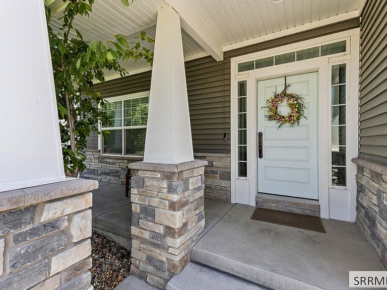 6253 Bryson Ln photo 5