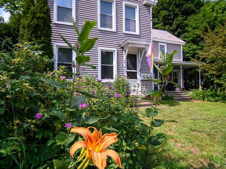 85 Highland Avenue photo 1