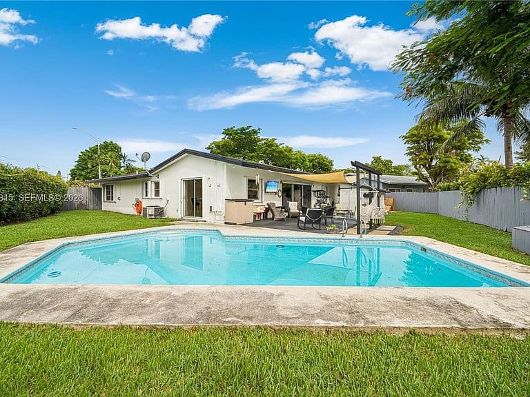 10331 SW 130th Ave photo 5