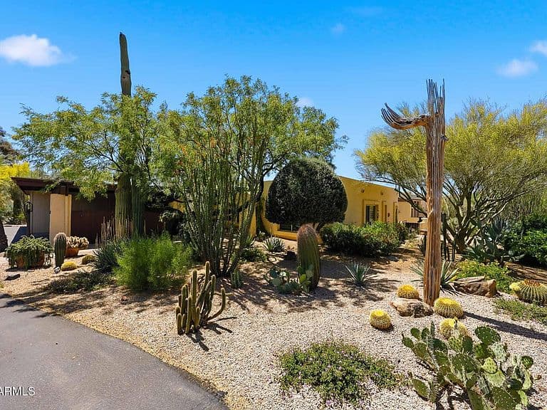 37801 N CAVE CREEK Road #30 photo 1