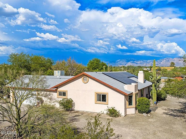10220 N Camino Pico Vis photo 3