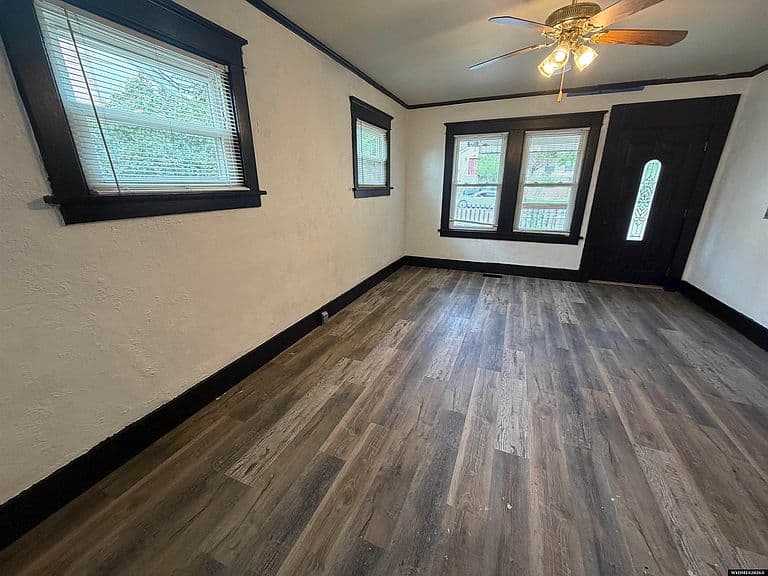 471 W Flaming Gorge Way photo 4