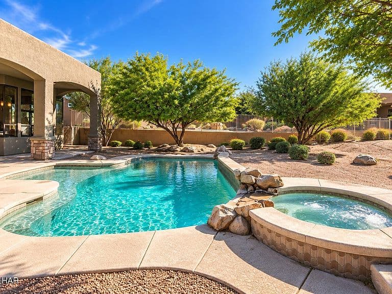 1840 E Troon Dr photo 4
