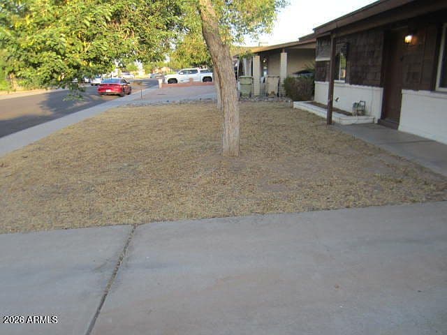 6720 W MEDLOCK Drive photo 2