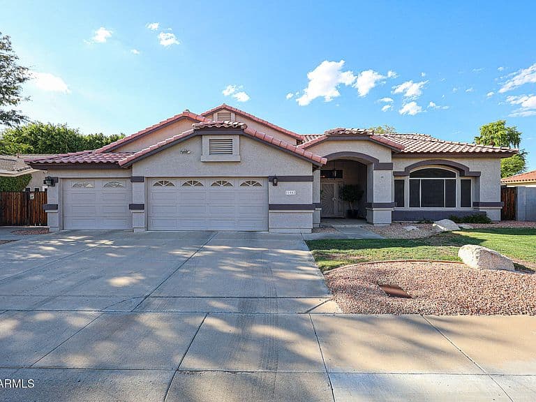 21052 N 61ST Drive photo 1