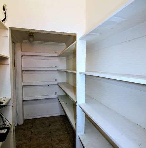 196 E Cedar St photo 4
