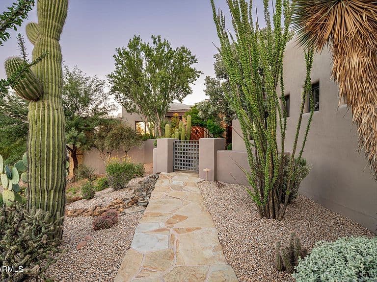 9029 E COVEY Trail photo 3