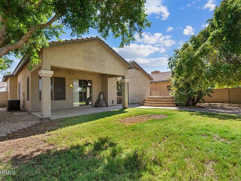 3928 S HOLLYHOCK Place photo 2
