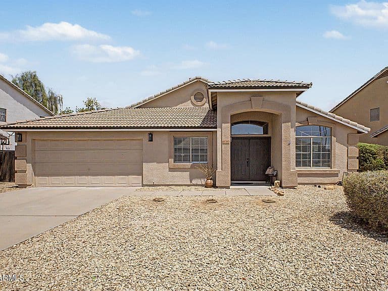 1812 E SAGEBRUSH Street photo 1