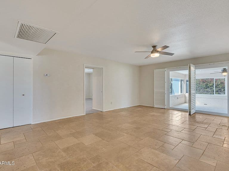 8702 E ANGUS Drive photo 4