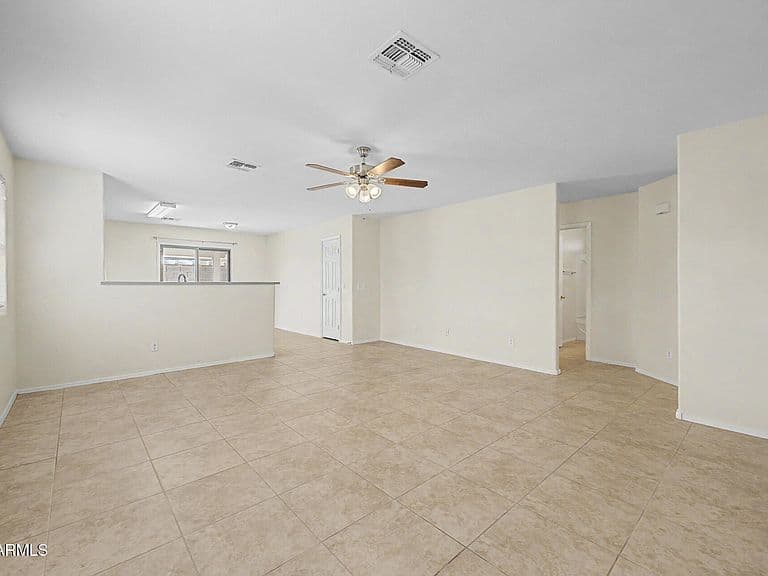 2282 E MEADOW CHASE Drive photo 4