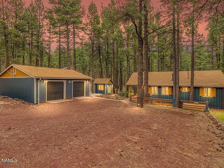 7386 E Long Bow Dr photo 3
