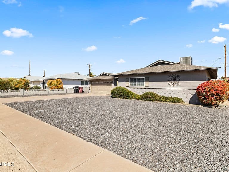 6426 E WILSHIRE Drive photo 5