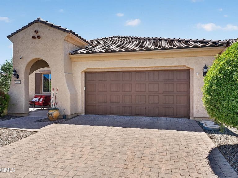26883 W ESCUDA Drive photo 5