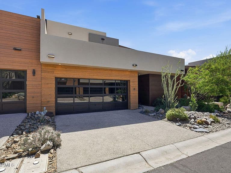 6525 E CAVE CREEK Road #20 photo 2