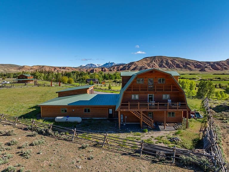 85 Stoney Point Rd photo 4
