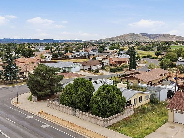 4014 N Navajo Dr photo 5
