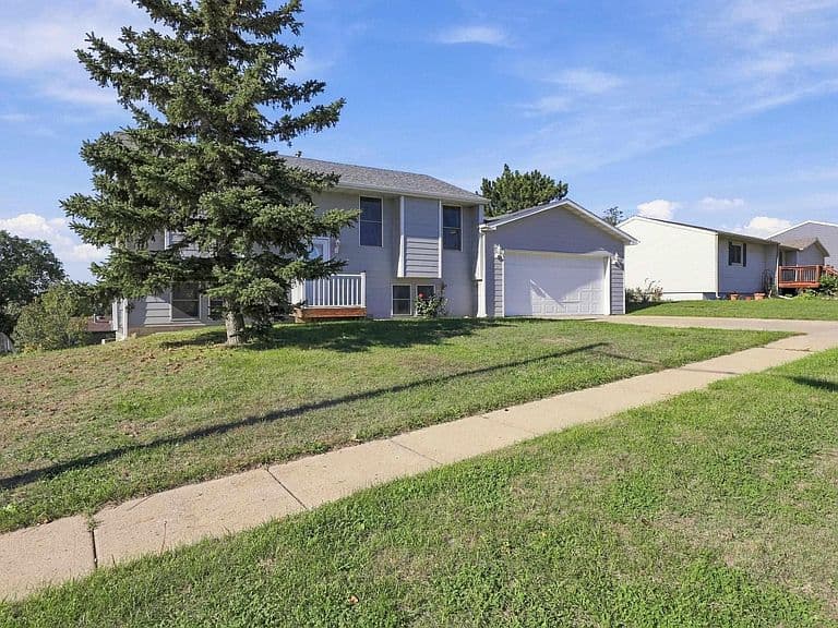 921 Ennen Dr photo 3